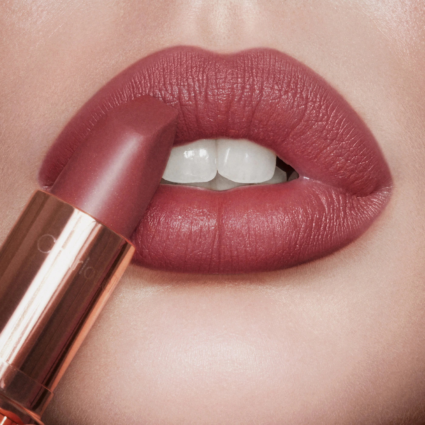 Charlotte Tilbury MINI Pillow Talk Lipstick & Liner Set Color: Pillow Talk Medium - warm berry pink