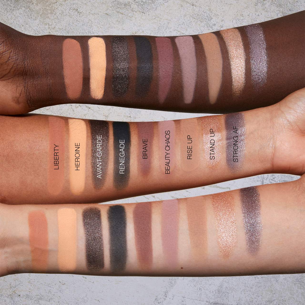  HUDA BEAUTY  Pretty Grunge Eyeshadow Palette