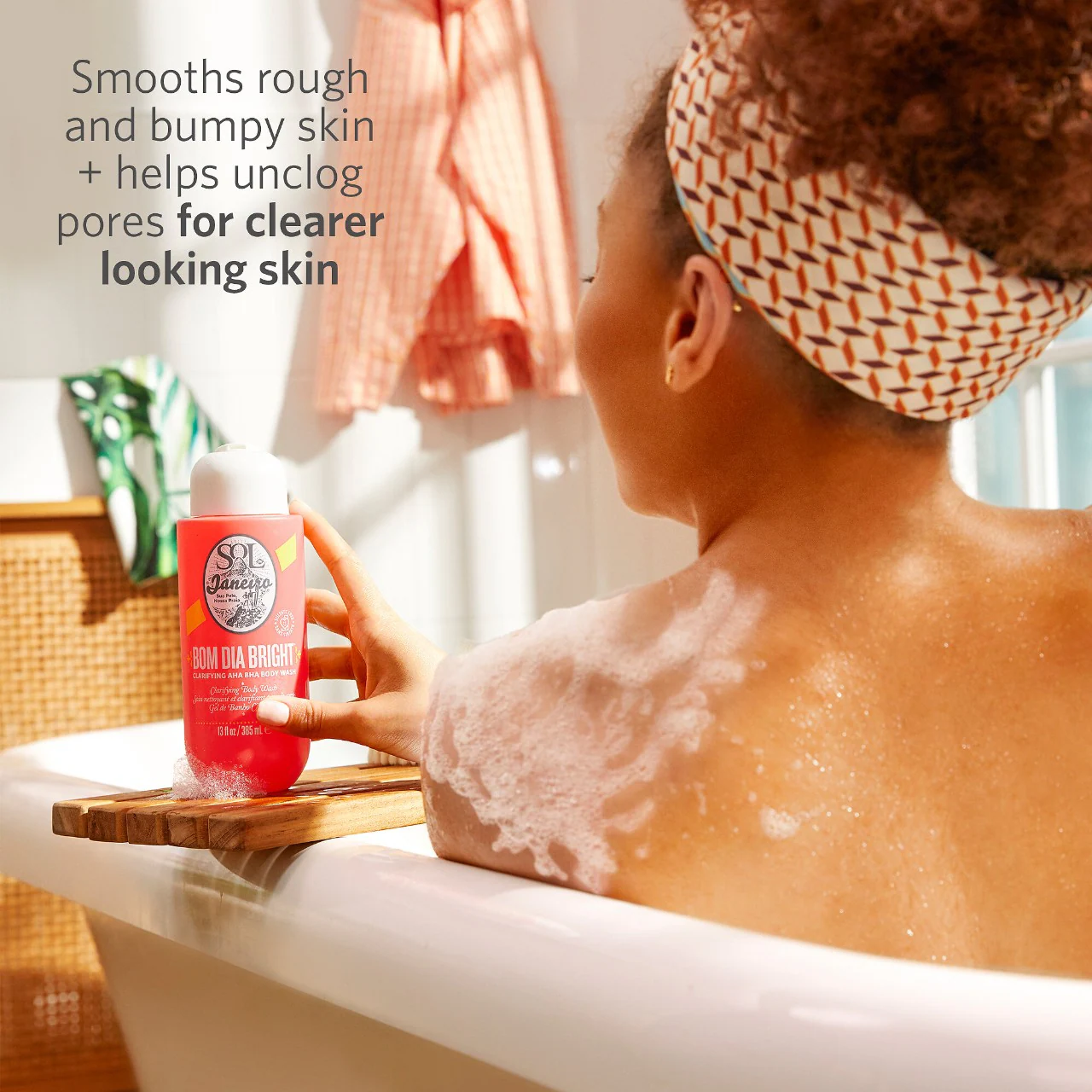 Sol de Janeiro Bom Dia Bright™️ Clarifying AHA BHA Body Wash Size: 13 oz / 385 mL
