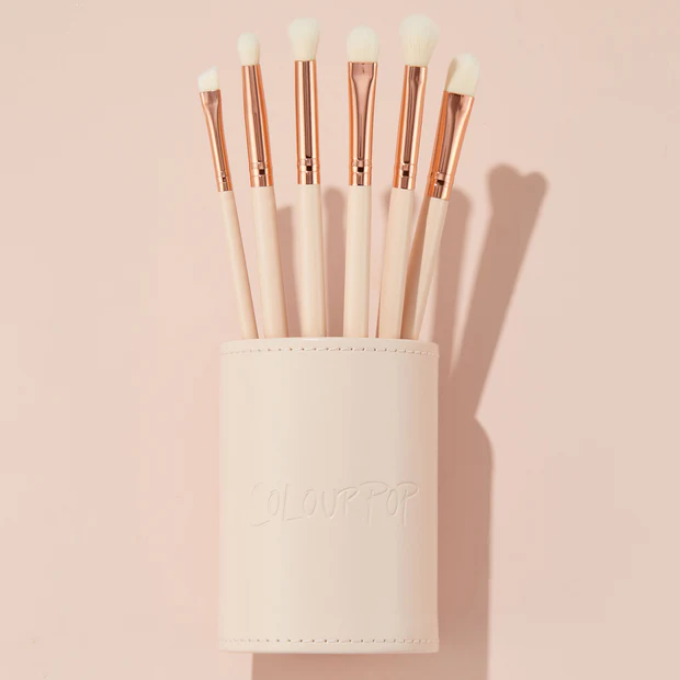 Colourpop brush of an eye brush set