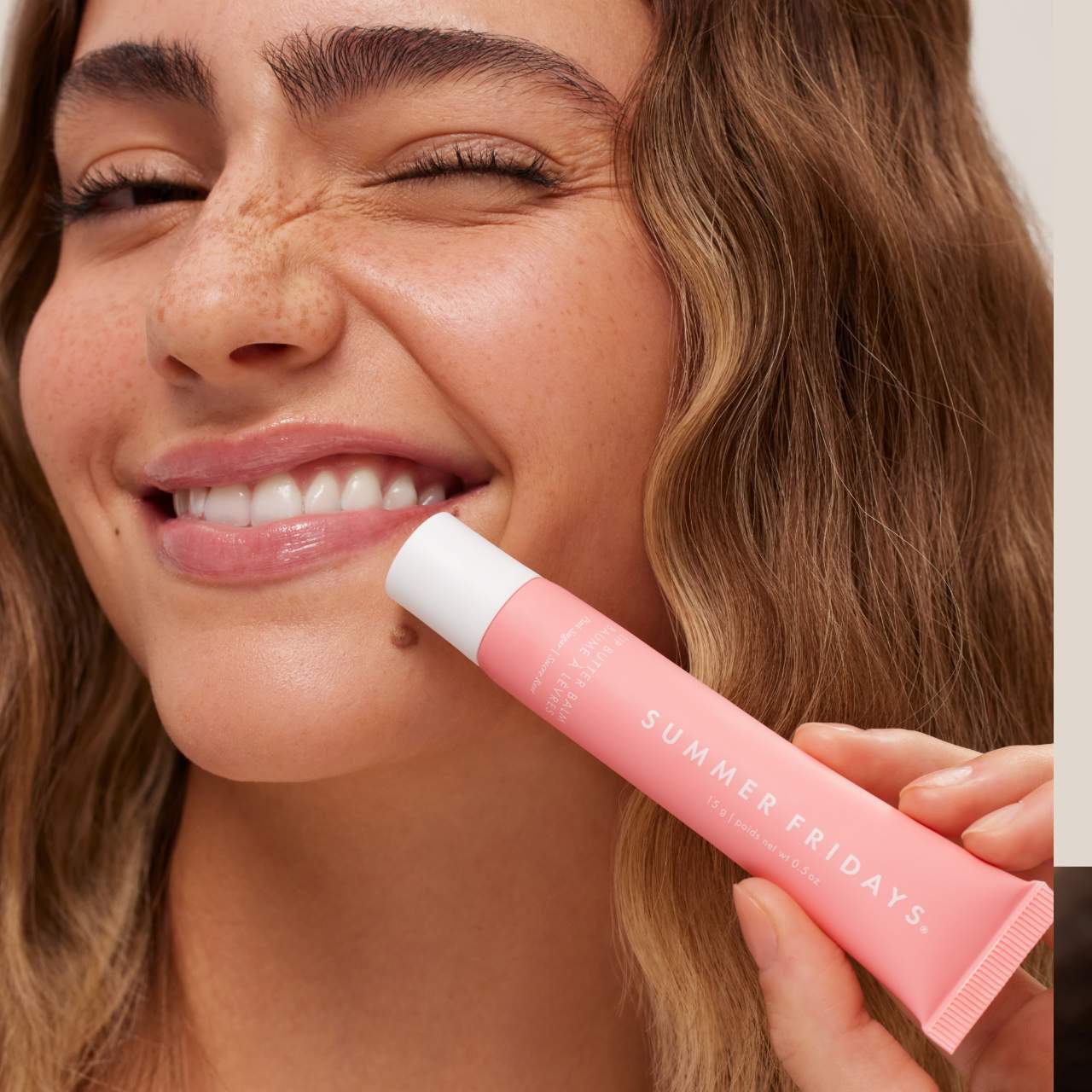  Summer Fridays  Lip Butter Balm Treatment for Hydration + Nourishing Shine Color: Pink Sugar