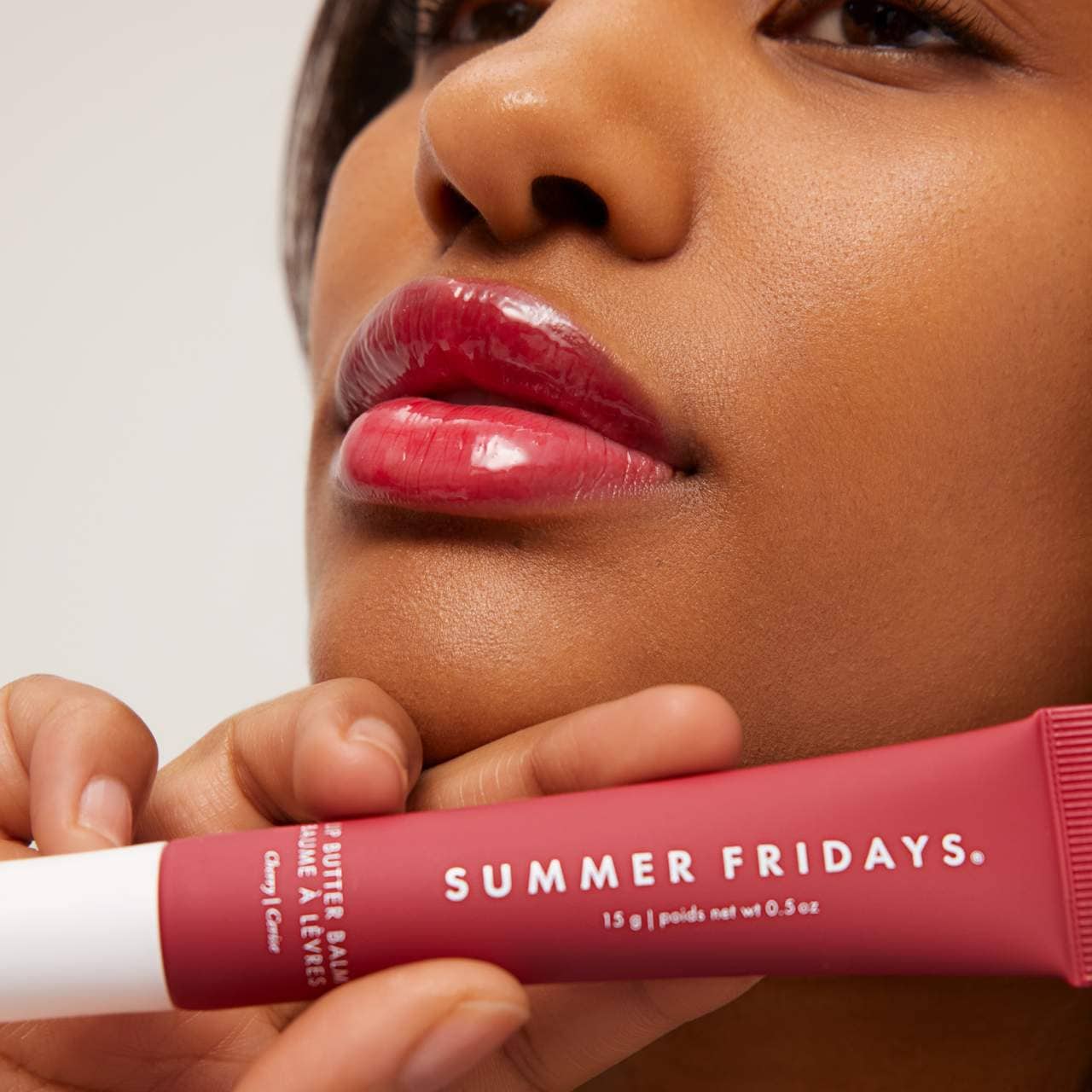  Summer Fridays  Lip Butter Balm Treatment for Hydration + Nourishing Shine Color: Cherry